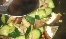 篙瓜怎么炒吃,家常烹饪新尝试