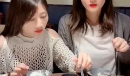 大姐请客吃瓜了,瓜香四溢，欢乐共享时光