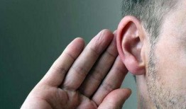 吃瓜嗓子耳朵痒,嗓子痒耳朵痒，揭秘夏日养生小妙招