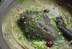 吃瓜吃到昆明,从街头小吃到昆明风情