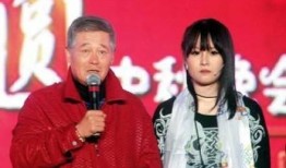 赵本山老头吃瓜,笑料百出