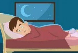 晚上吃角瓜影响睡眠,睡眠质量大打折扣？揭秘晚间食用角瓜的潜在影响