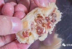 99岁老头吃瓜,岁月流转，瓜香依旧