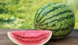 美不美吃瓜,揭秘娱乐圈的甜蜜与苦涩