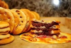 瓜哥吃馕,一场味蕾与文化的碰撞