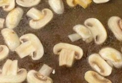 月下吃瓜图片,一场别开生面的夜市美食之旅