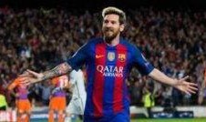 吃瓜男子进球视频,瞬间成为足球场焦点