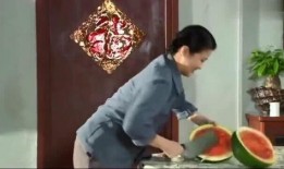 女婿难当亲家吃瓜,一场家庭关系的微妙较量