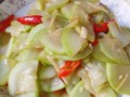 伏瓜怎么炒着吃,家常美味新尝试