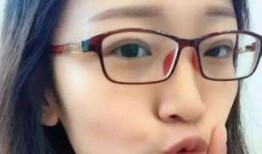 童星吃瓜抖音,揭秘抖音热门话题背后的故事
