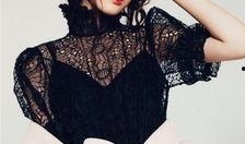 吃瓜黑衣少女,揭开黑衣背后的秘密