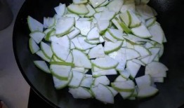 角瓜鸡蛋里的角瓜可以吃吗,美味与营养的双重享受