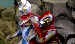 奥特曼吃瓜照片高清,高清照片背后的故事