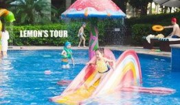 水上乐园吃瓜看戏视频