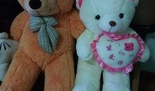 毛绒熊吃瓜,毛绒熊的夏日瓜趣之旅