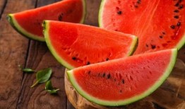 815吃瓜,网络舆论的狂欢与反思